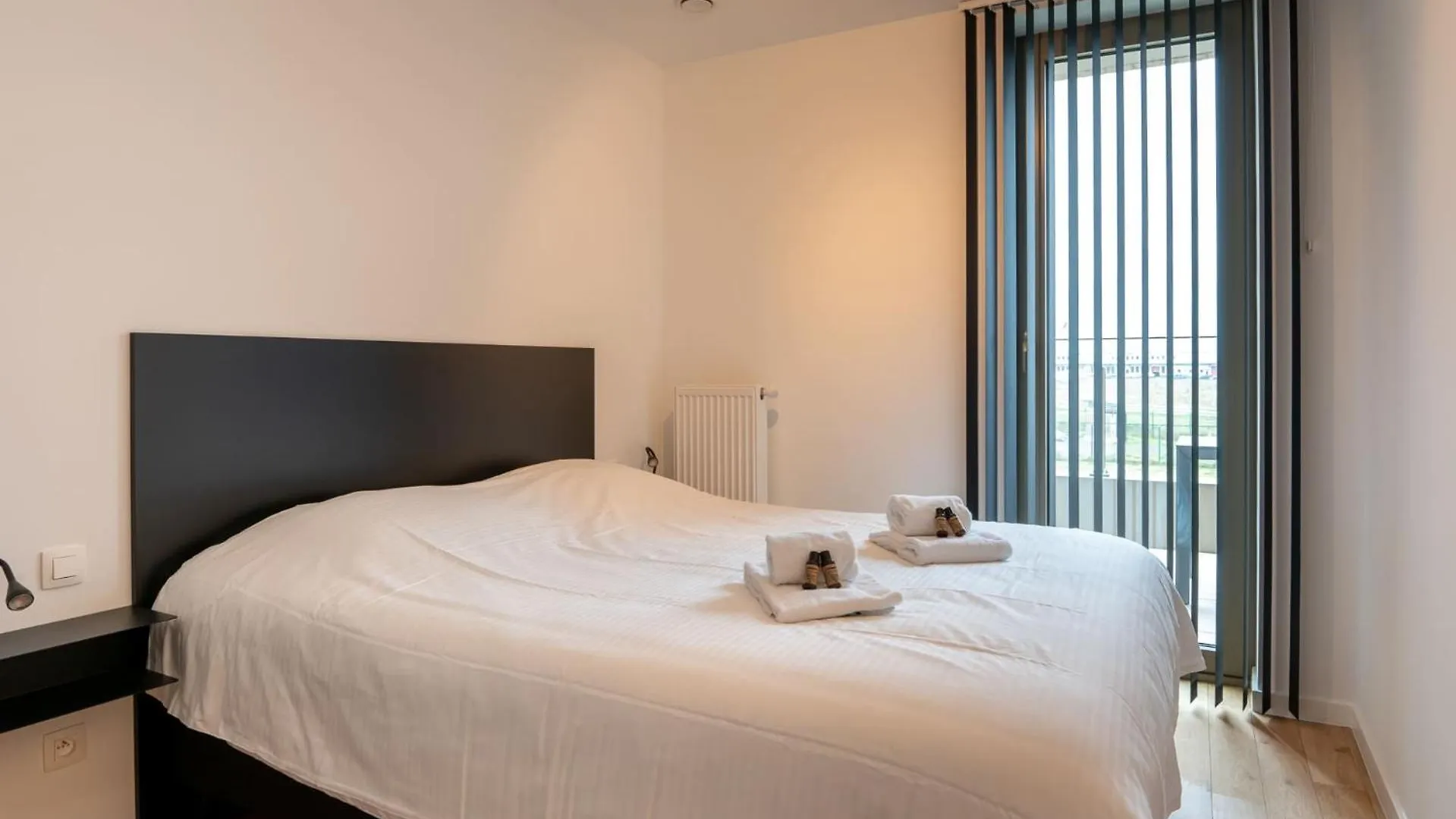New Apartment Close To The Beach With Garage Ostend Belgium