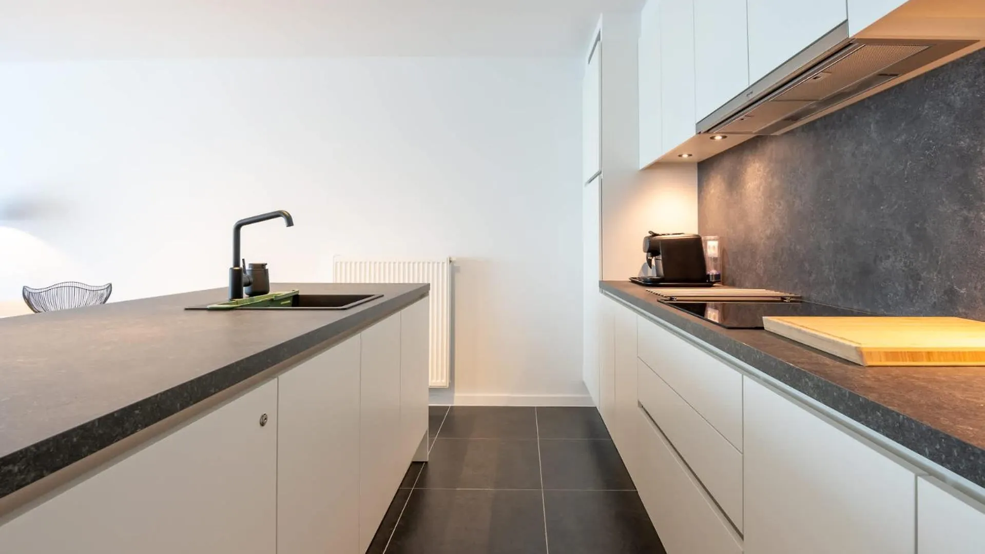 New Apartment Close To The Beach With Garage Ostend